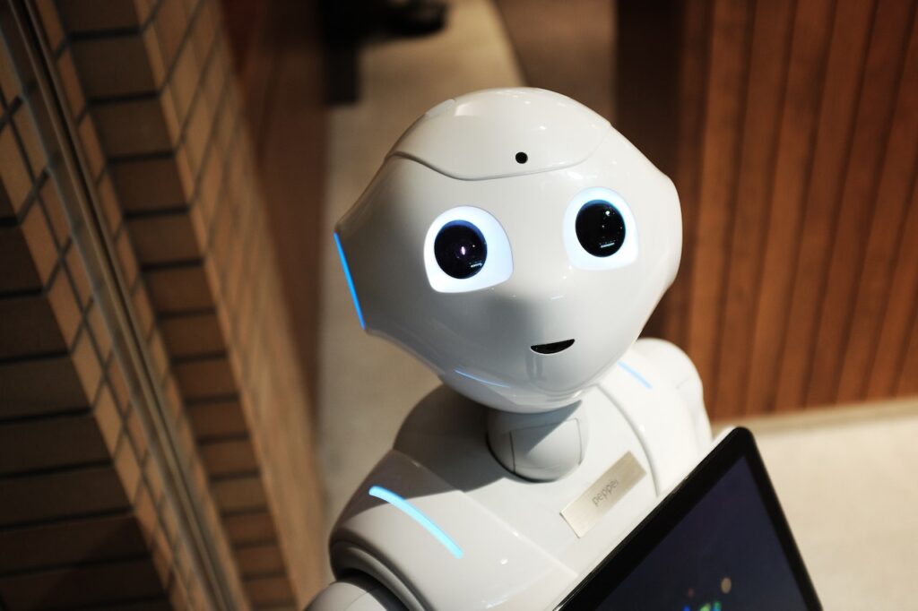 AI - robot ze sztuczną inteligencją