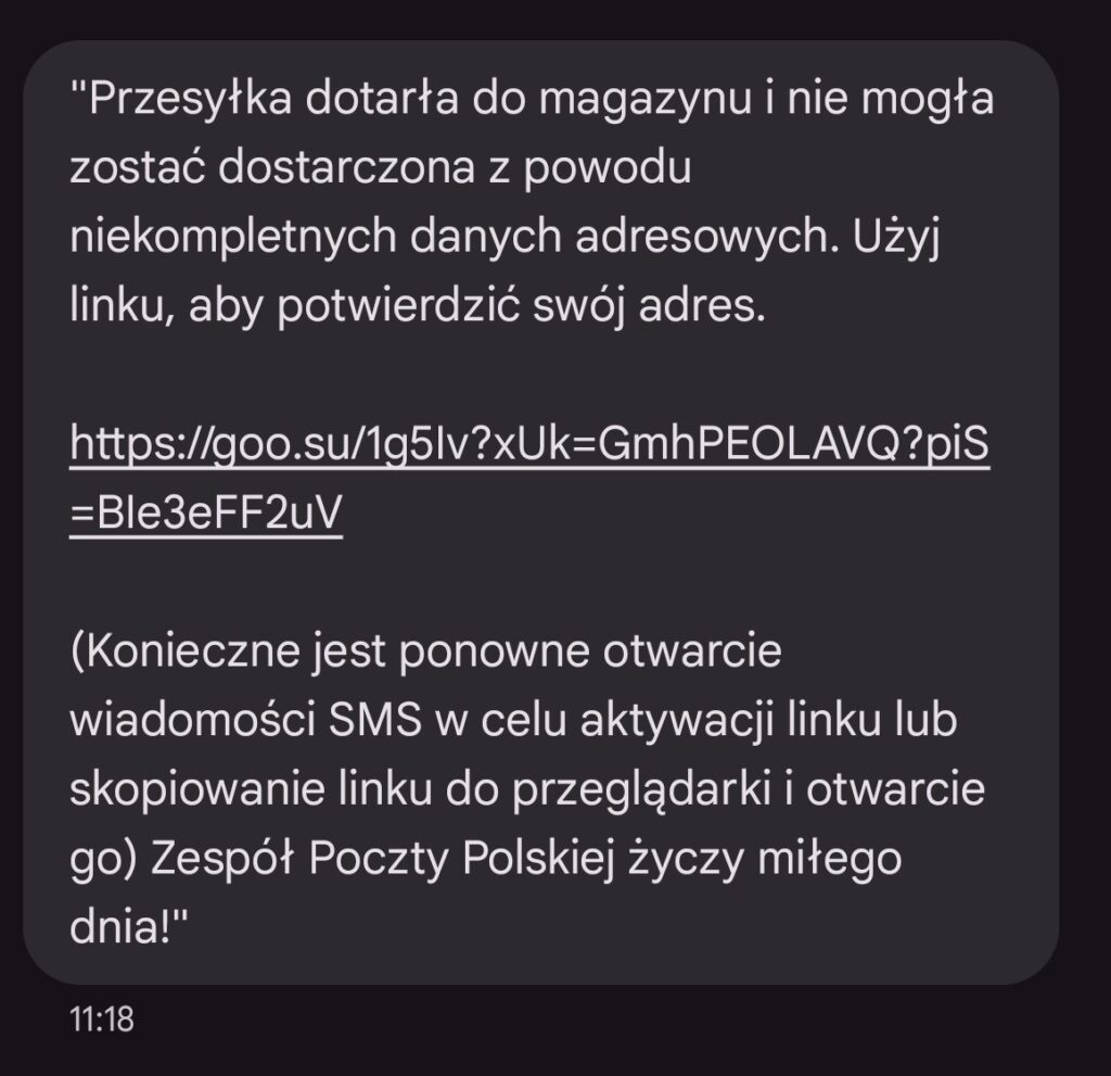 Fałszywa wiadomość SMS związana z zakupem w sklepie internetowym, w której oszust próbuje uzyskać dane klienta poprzez informację o brakujących danych teleadresowych.