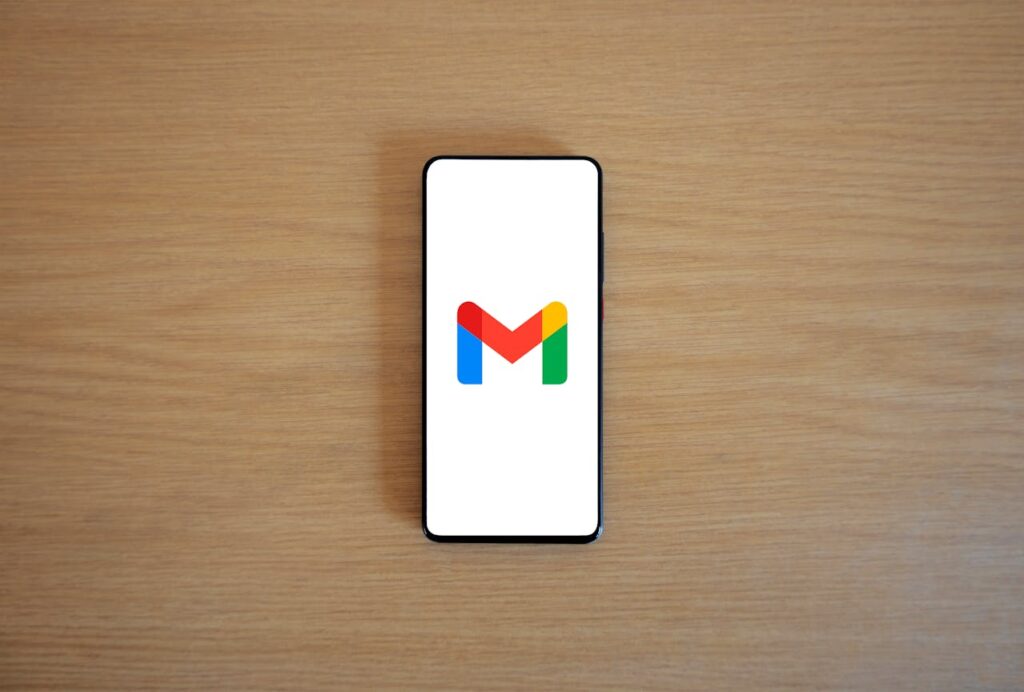 Gmail.pl – czy taki adres istnieje? 